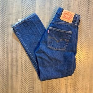 Levi’s 501 jeans sz 28 x 30 see pix for actual measurements 💯 cotton